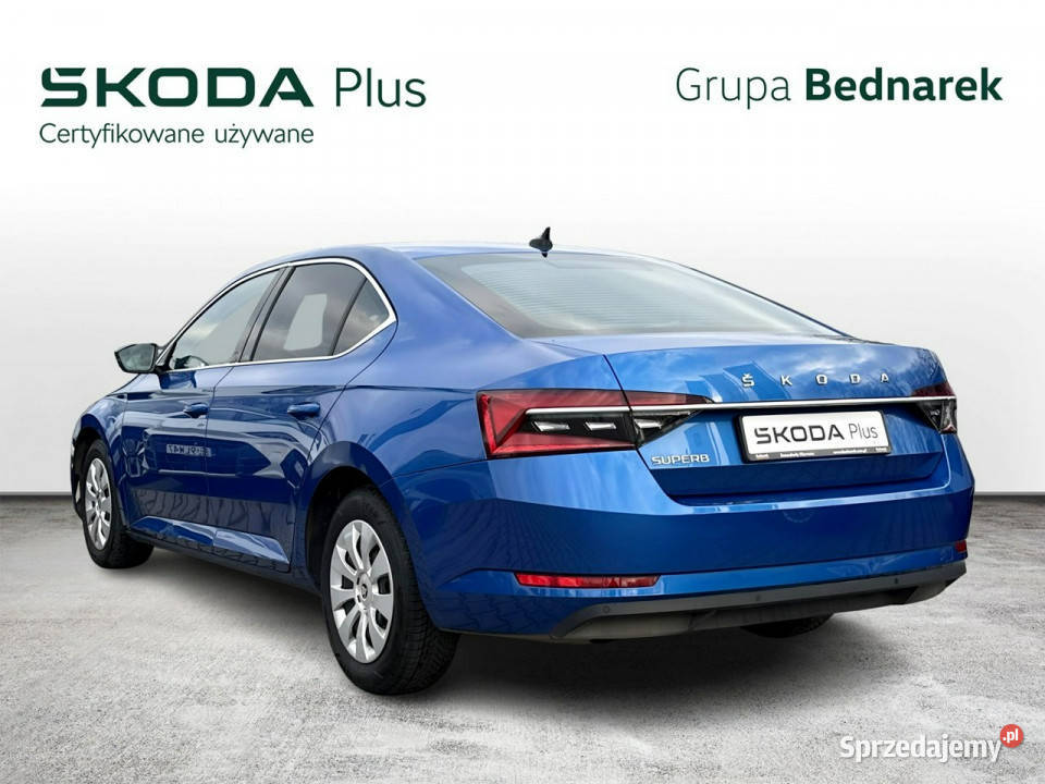 koda Superb Bezwypadkowy Salon Polska Serwis ASO światła przeciwmgielne