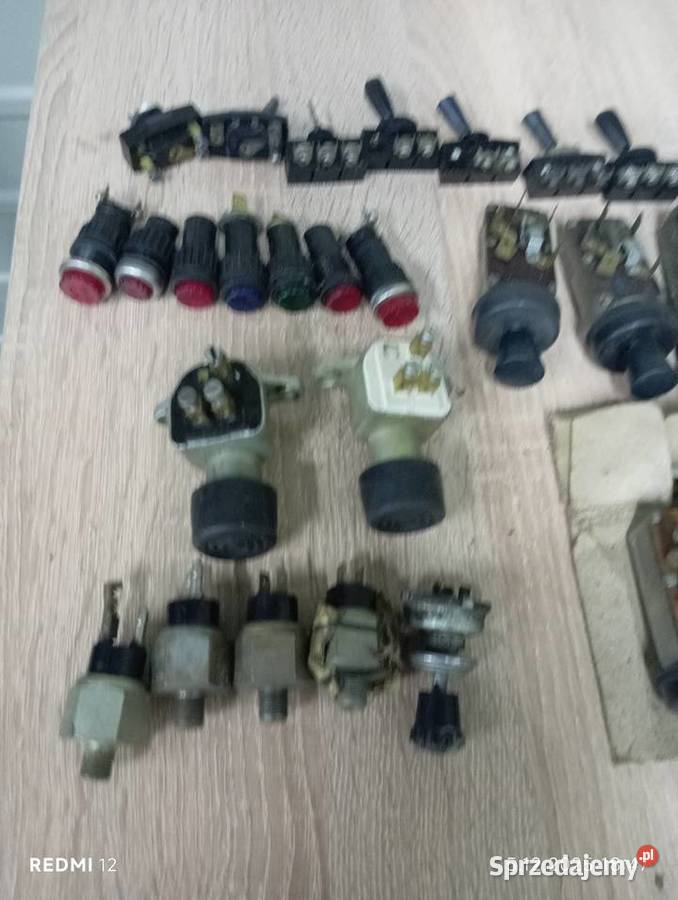 Przełączniki kontrolki syrena Odbiór łasku w Łódź