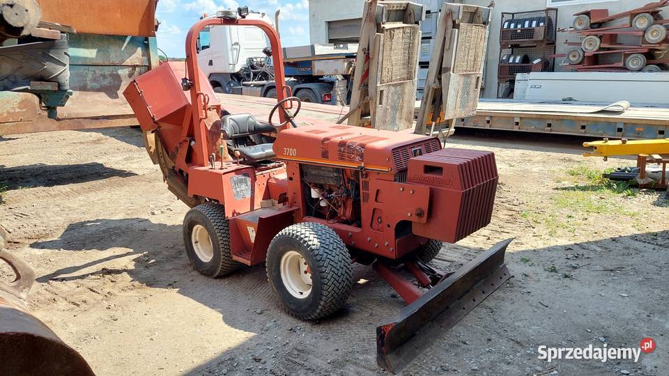 Koparka tarczowa Ditch Witch 3700DD łańcuchowa 1111h mazowieckie Sochaczew