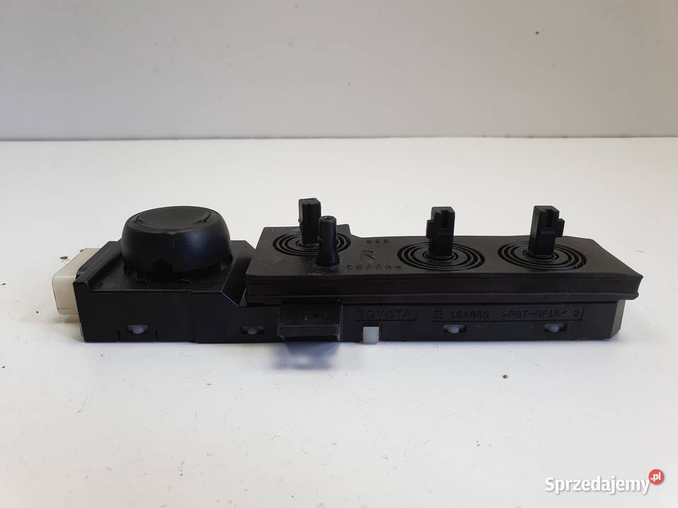 Toyota Prius IV Suzuki Across PRAWY PANEL lubelskie Rudka