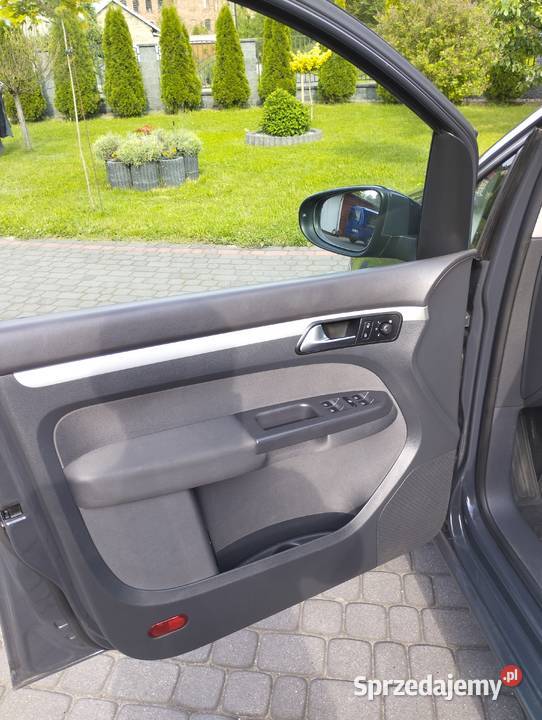 WV Touran 16 TDI Parowa