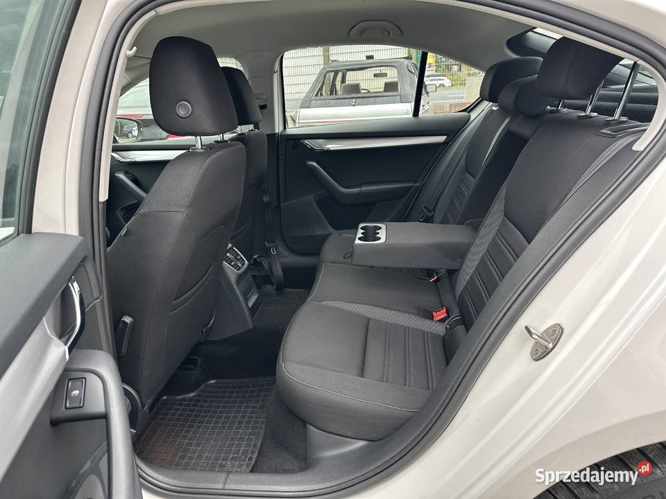koda Octavia 10TSI 115Salon IWŁFV23 Kredyt pełny VAT Warszawa