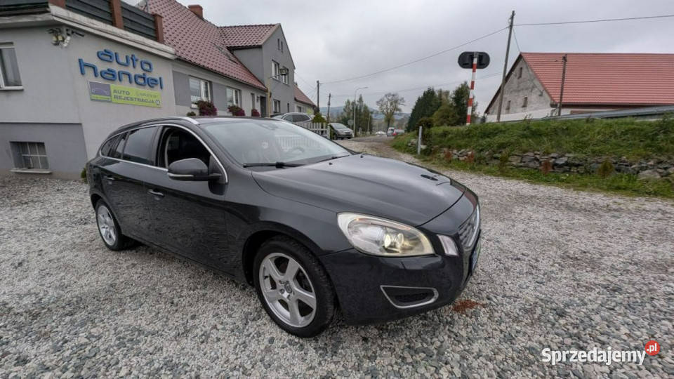 Volvo V60 16 diesel 114 CITY SAFETY Nowy Rozrząd wielofunkcyjna kierownica Kamienna Góra sprzedam