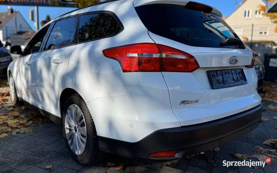 Ford Focus Lift Benzyna Bogate Wyposażenie Super Koszalin