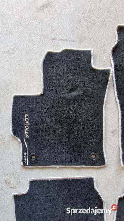 Dywaniki welurowe Toyota Corolla E21 sedan Dywaniki sprzedam