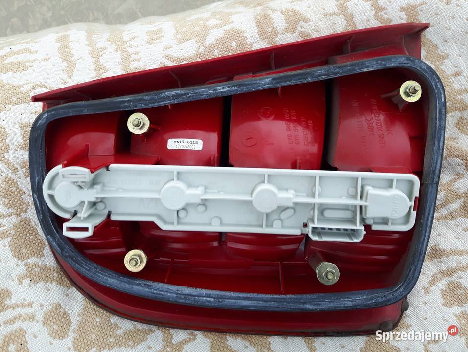 Lampa tył prawa Skoda Fabia I 19992004 wielkopolskie Gniezno