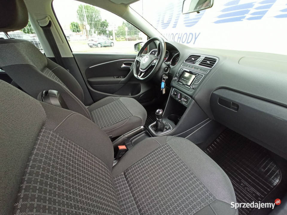 Volkswagen Polo 201617 salon Polska 71 V Rzeszów