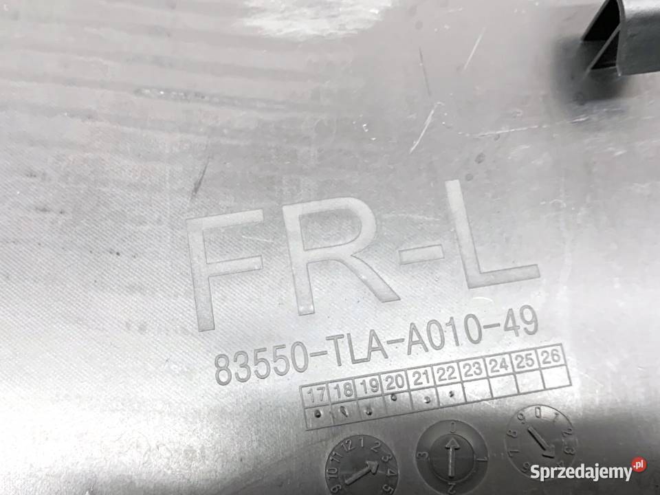 BOCZEK DRZWI LEWY PRZÓD HONDA CRV V SUV