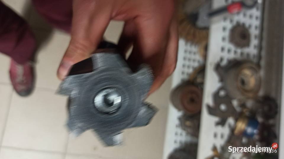 frez z wymiennymi płytkami z uchwytem Kłodawa