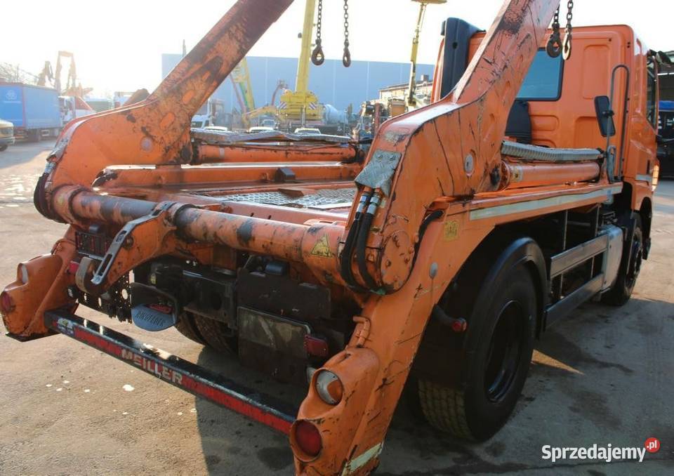 BRAMOWIEC na pojemniki smieci Daf CF Warszawa