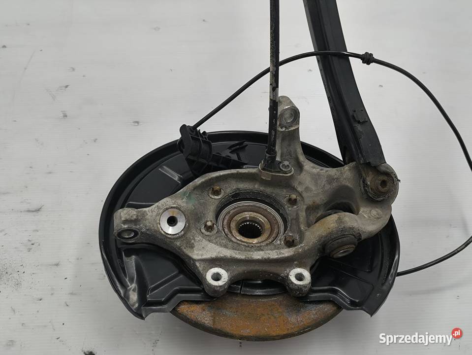 ZWROTNICA LEWY TYŁ MERCEDES C W204 LIFT 18