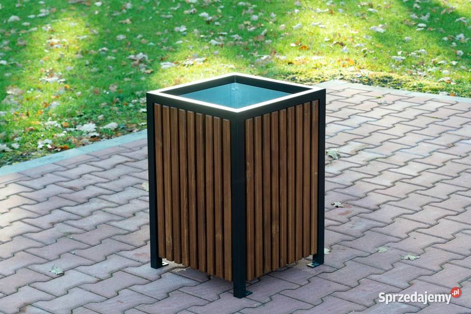 Kosz uliczny na śmieci odpadki drewniany stalowy Mińsk Mazowiecki
