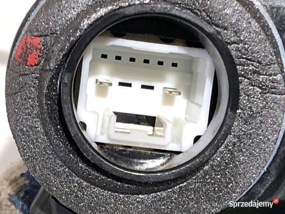 ZAMEK DRZWI LEWY TYŁ TOYOTA COROLLA E21 Karoseria podkarpackie