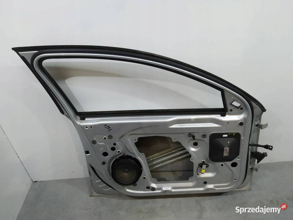 DRZWI LEWE PRZÓD LA7W Skoda Superb II 20082015 Rok produkcji 2012