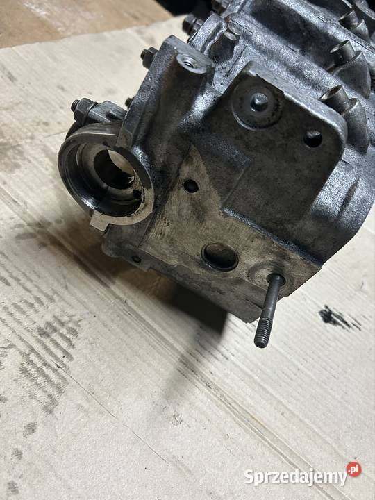 Głowica golf 4 19tdi 110 038103373e osobowe Grudziądz