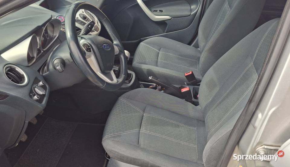 Ford Fiesta MK VII Titanium 14 benz 2012r podgrzewane fotele
