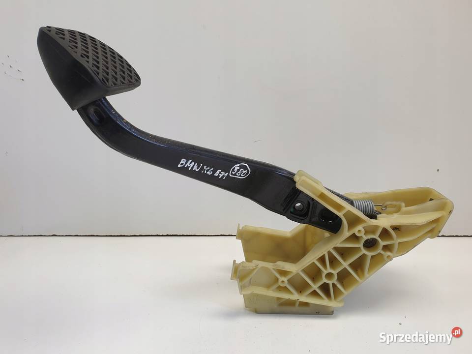 BMW X6 E71 MEDAŁ HAMULCA 6791900 Automat Rudka