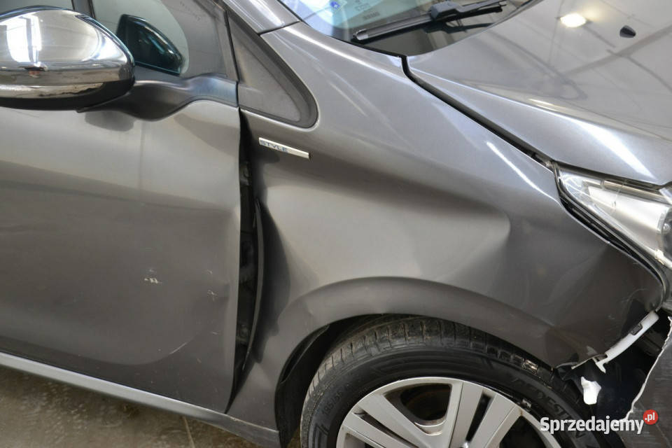 Peugeot 208 12 benzyna 82 klimatyzacja tablet benzyna Peugeot Kęty
