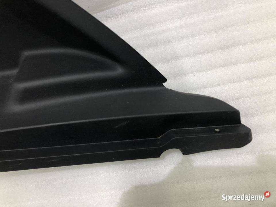 BOCZEK BAGAŻNIKA PRAWY DACIA SANDERO I