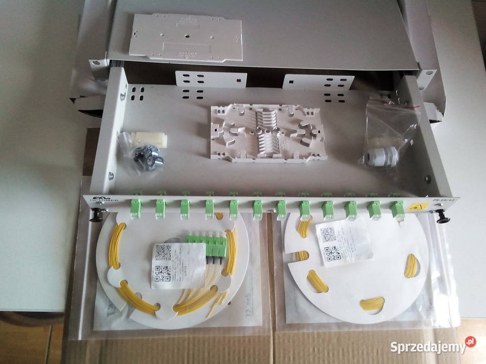 Przełącznica światłowodowa 19 w pełni wyposażona Wałbrzych sprzedam