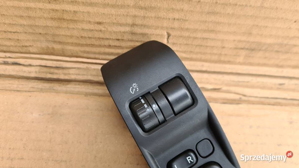 Subaru Forester 3 SH panel włącznik regulacji panele sterowania, przełączniki sprzedam