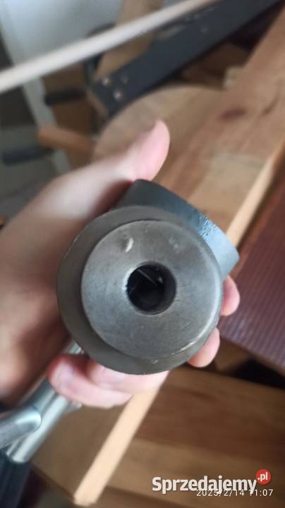 element mechanizmu posuwu z pokrętłem odlew