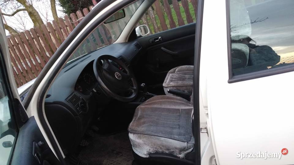 Sprzedam Golf IV 14 16V benzyna garażowany Bulowice sprzedam