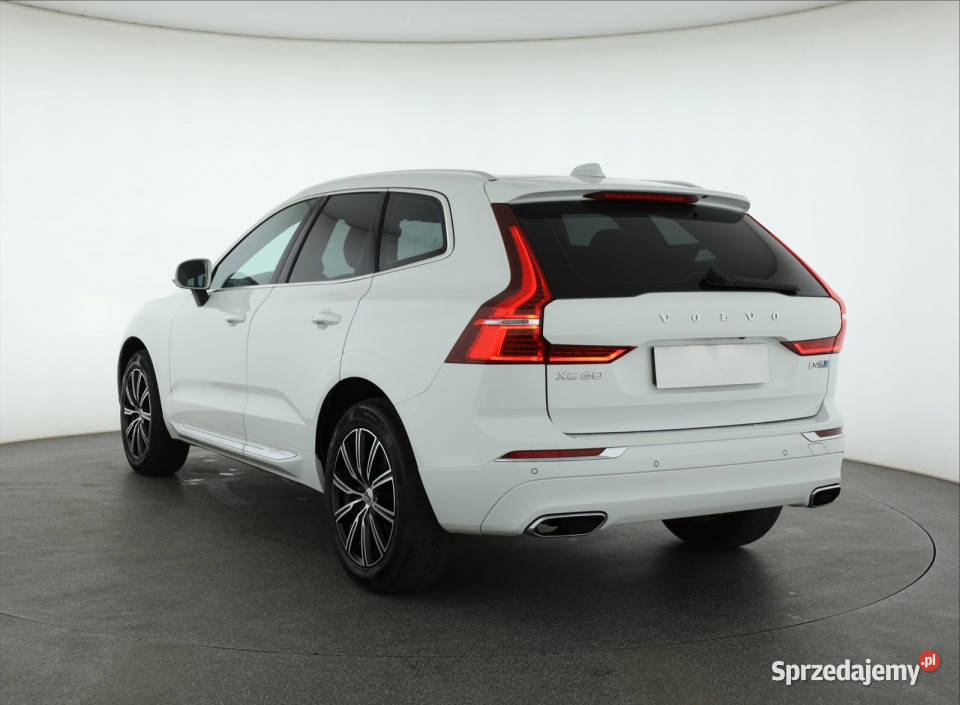 Volvo XC60 D4 AWD wielofunkcyjna kierownica Piaseczno