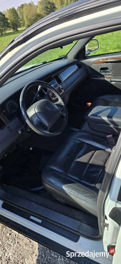 Lincoln Town Car 2001 46 V8 300 zamiana kamera cofania Krasnystaw