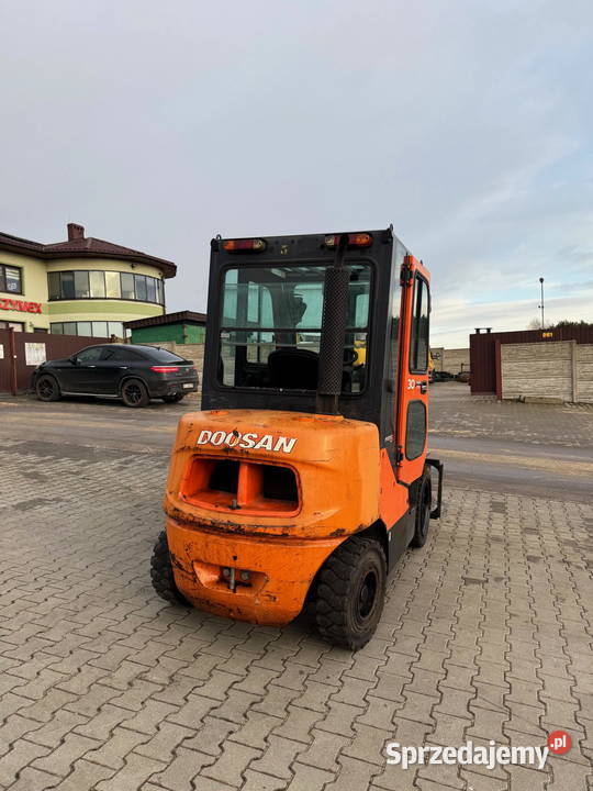 wózek widłowy DOOSAN D30S5 diesel 3000 Triplex Doosan Działoszyn