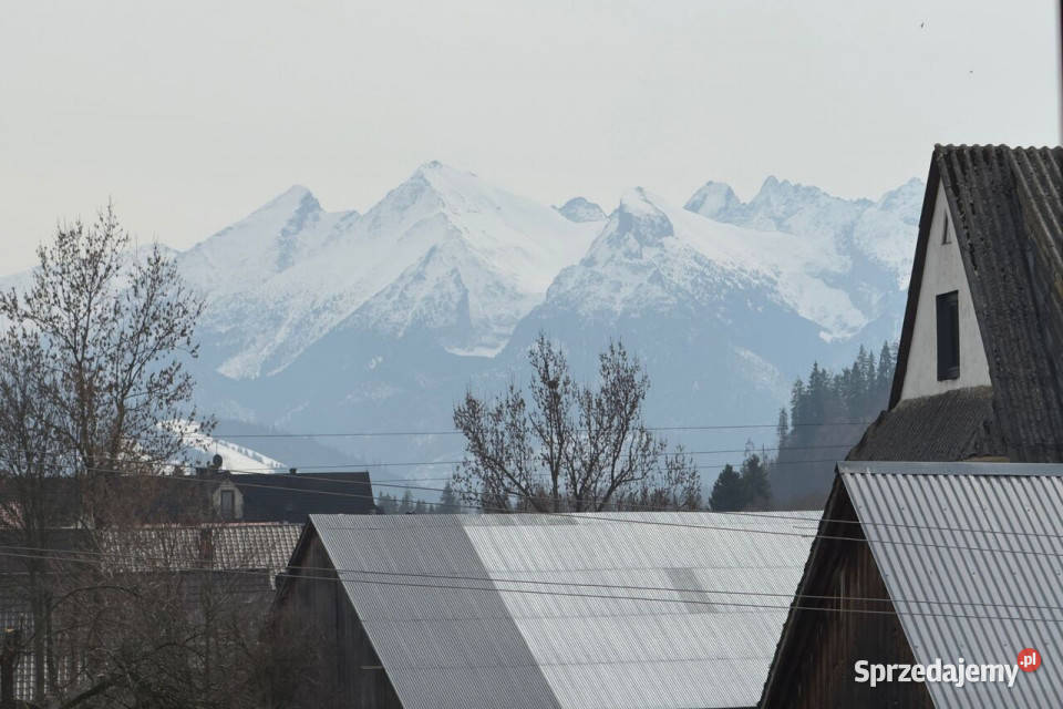 Dom w centrum Czarnej Góry z widokiem na Tatry małopolskie