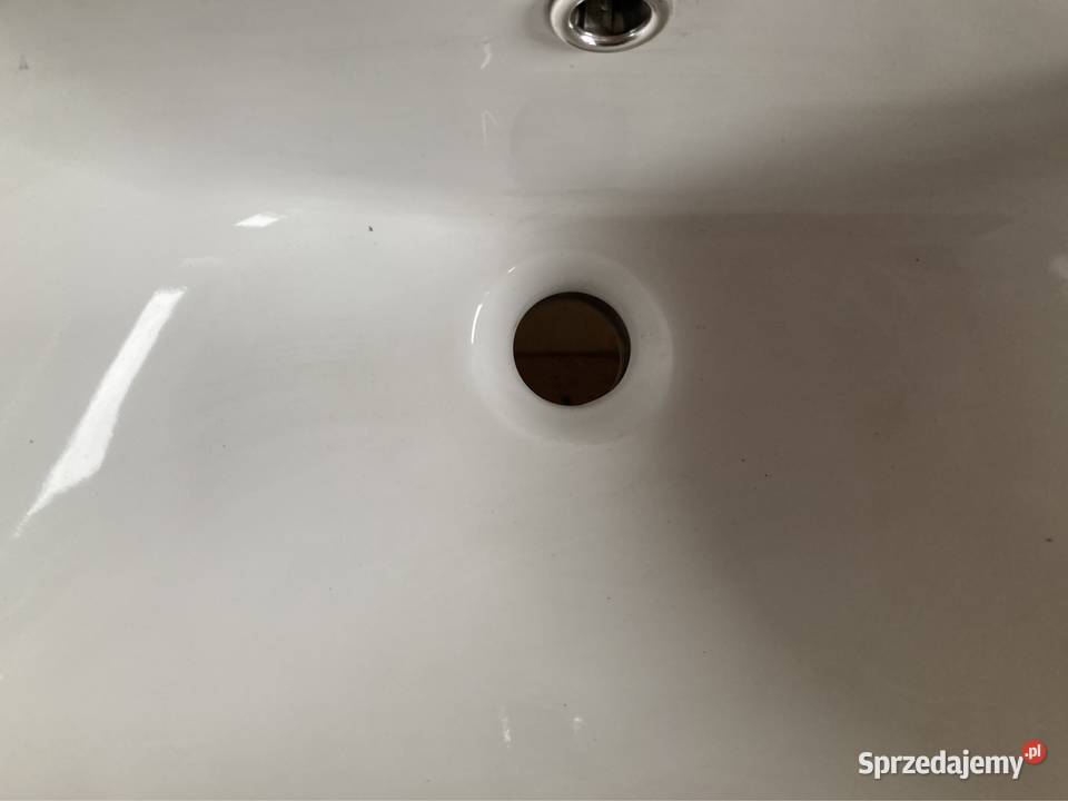 Umywalka Ceramiczna Klasyczna Ścienna Wisząca