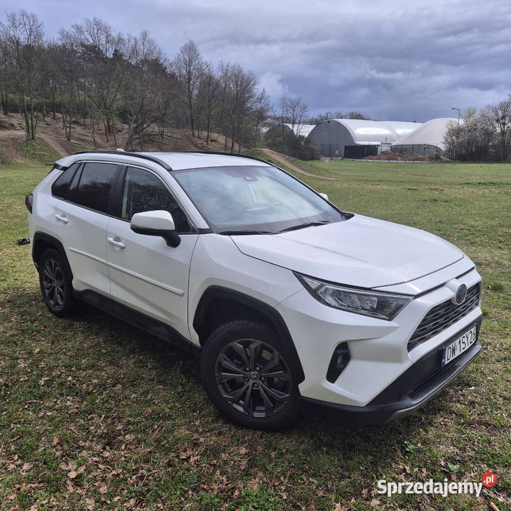Toyota RAV4 25 Hybrid Comfort 218 2022 83 000 Wrocław