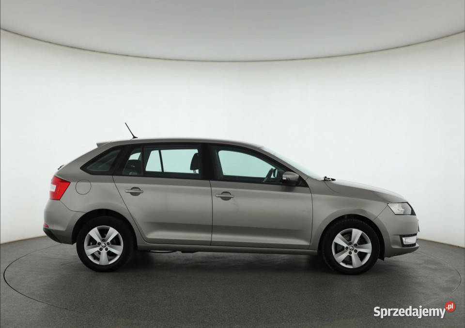 Skoda Rapid Spaceback 12 TSI elektryczne szyby Rapid Piaseczno sprzedam