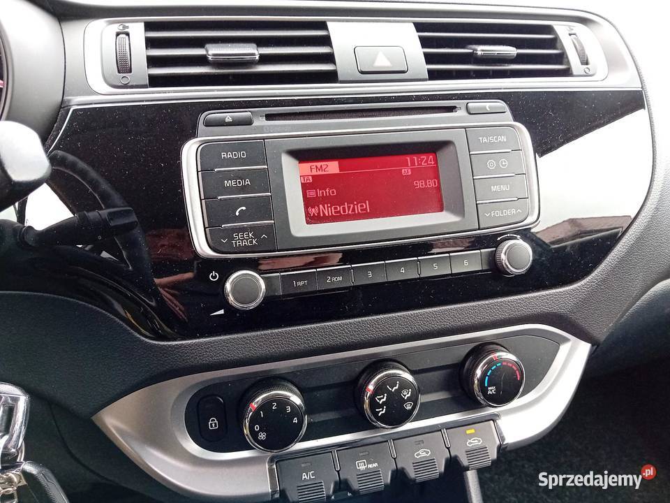 Kia Rio 12 Benzyna 2016 153385 stan 69KM Rio Namysłów