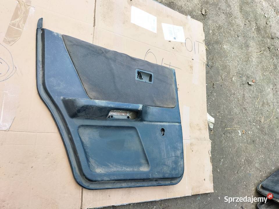 AUDI 80 B3 80B3 80B4 80 B4 8A0867305A KOMBI Pozostałe Kamień-Kolonia