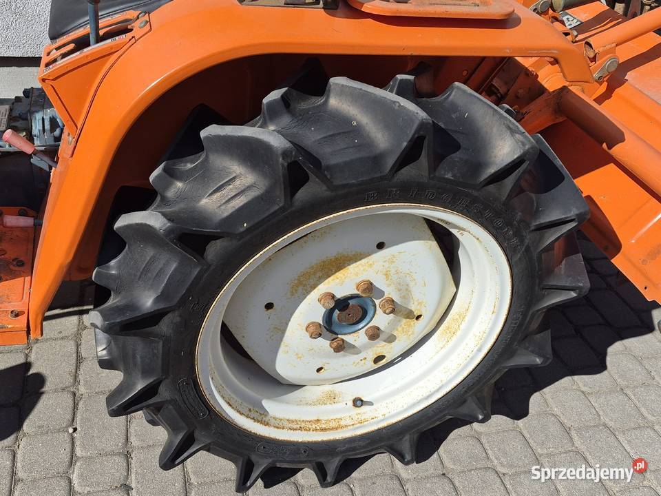 Kubota ładowacz tur iseki yanmar john deere Napęd 4x4 Białystok sprzedam