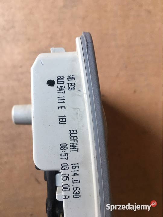 Oświetlenie Kabiny Audi A3 8L 8L0947111E osobowe Chojnice sprzedam