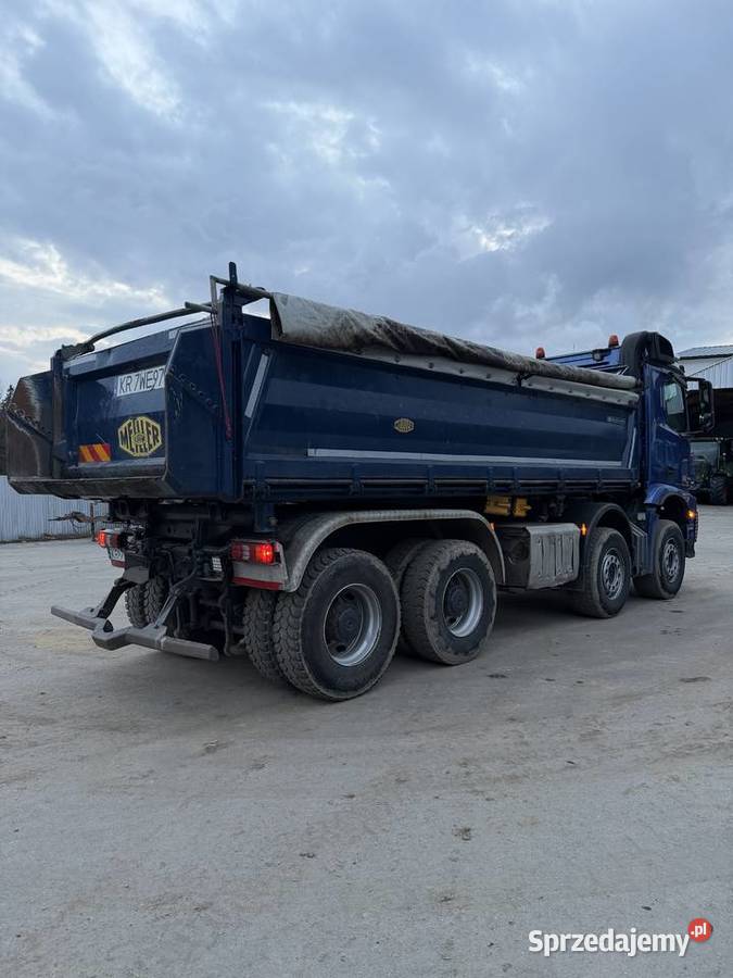 Mercedes arocs 3251 8x4
