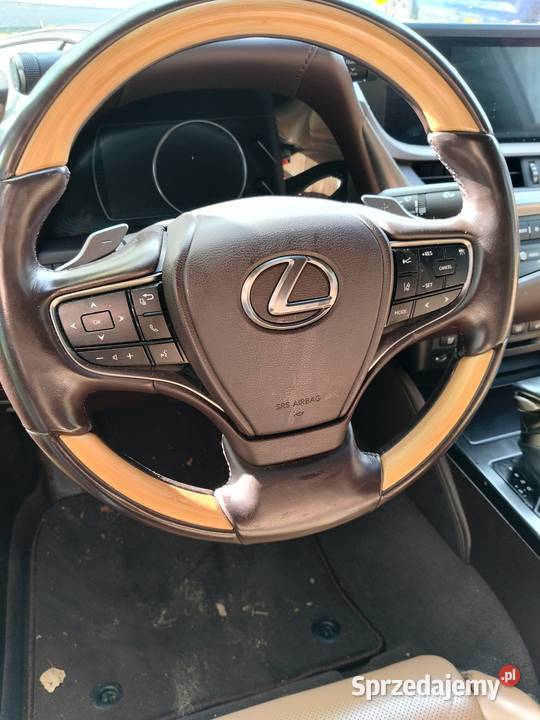 Lexus ES 300h hybryda z 2020 roku kupiony w polskim salonie Lublin sprzedam