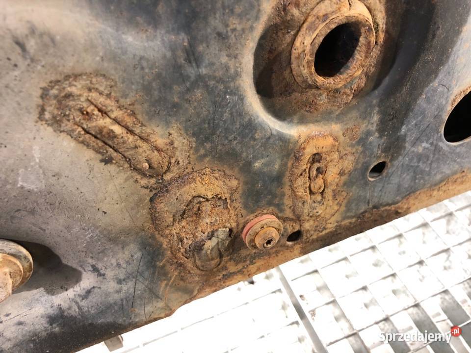 BELKA POD SILNIK FORD TRANSIT CONNECT 15 120 osobowe