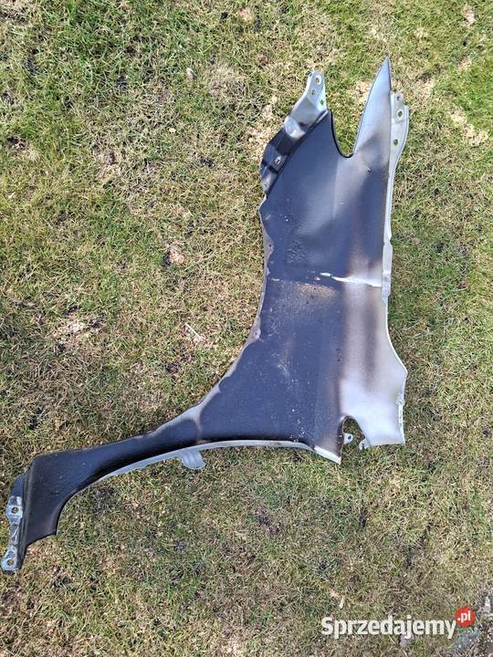 Części toyota auris Tręby Stare sprzedam