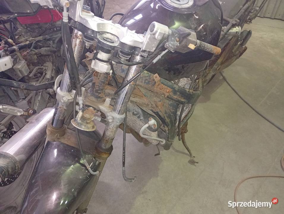 Części Suzuki gsx 750 sprzedam