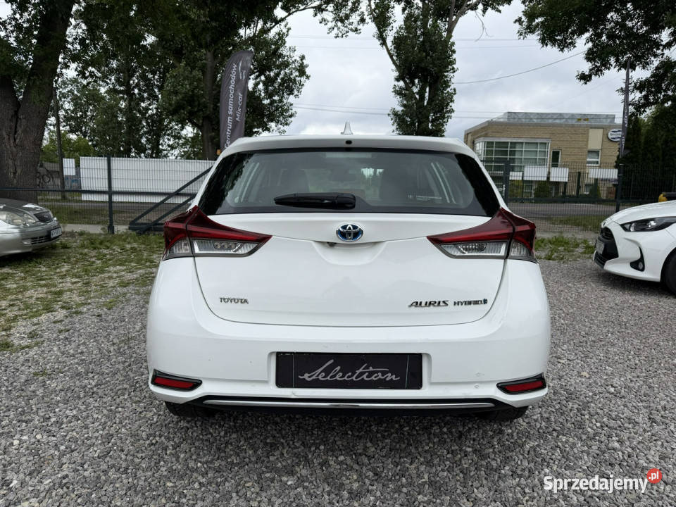 Toyota Auris 18 HSD 136 Serwisowany Kamera Ładny nieuszkodzony Otwock Mały