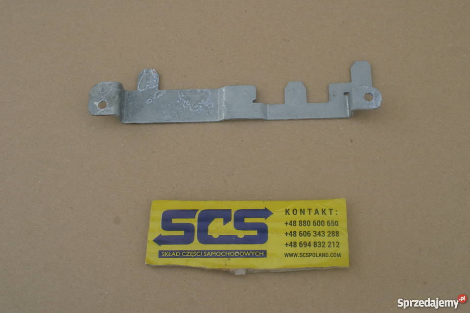 MERCEDES W203 UCHWYT MOCOWANIE TAPICERKI Bieleń sprzedam