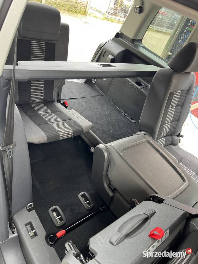 VW Touran 14 lift Nowy rozrząd 7osobowy 140KM