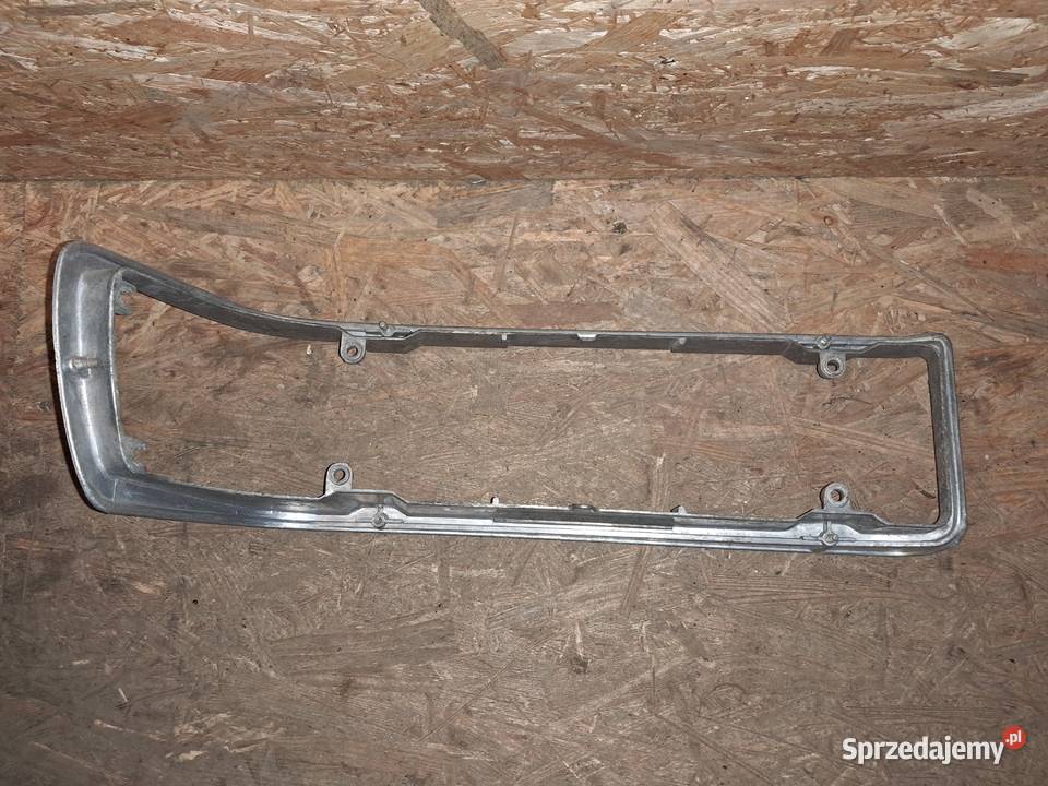 LAMPA TYLNA LEWA RAMKA ALUMINIOWA MERCEDES 107 Cieszyn