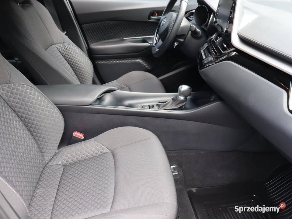 Toyota CHR 18 Hybrid isofix Katowice sprzedam