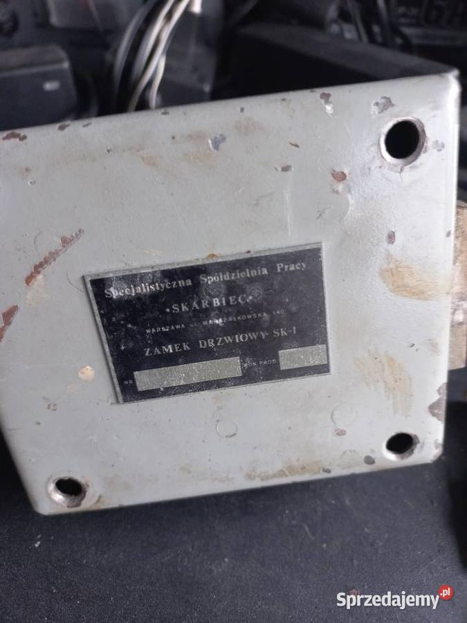 Zamek do drzwi skarbiec prl sprzedam