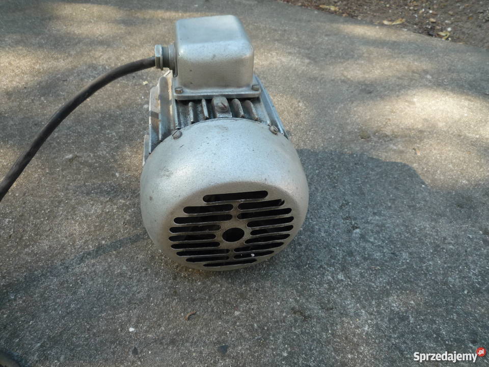 Sprzedam silnik 3 fazowy 08 KW 2800 obr Poznań